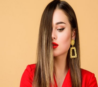 90€ από 180€(Έκπτωση 50%) για Balayage, ένα Χτένισμα και μια Θεραπεία ενυδάτωσης και αναδόμησης, από το κομμωτήριο «EG Hair Styling» στο Ίλιον!!!